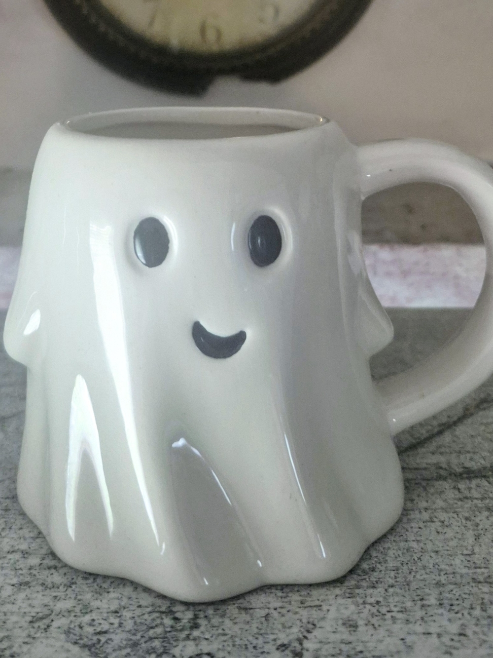 Royal Norfolk White Ghost Mug with Smiling Face
